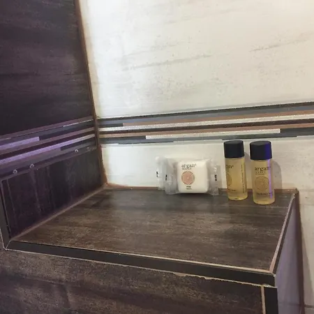 Vulkan Wellness Panzio * 佩奇